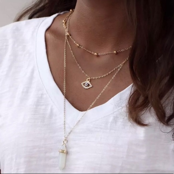 ✨ Triple layer necklace ✨ - Picture 4 of 5